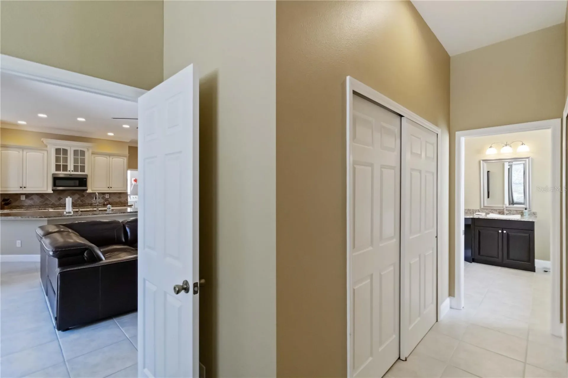 343 Londonderry Drive Sarasota FL 34240