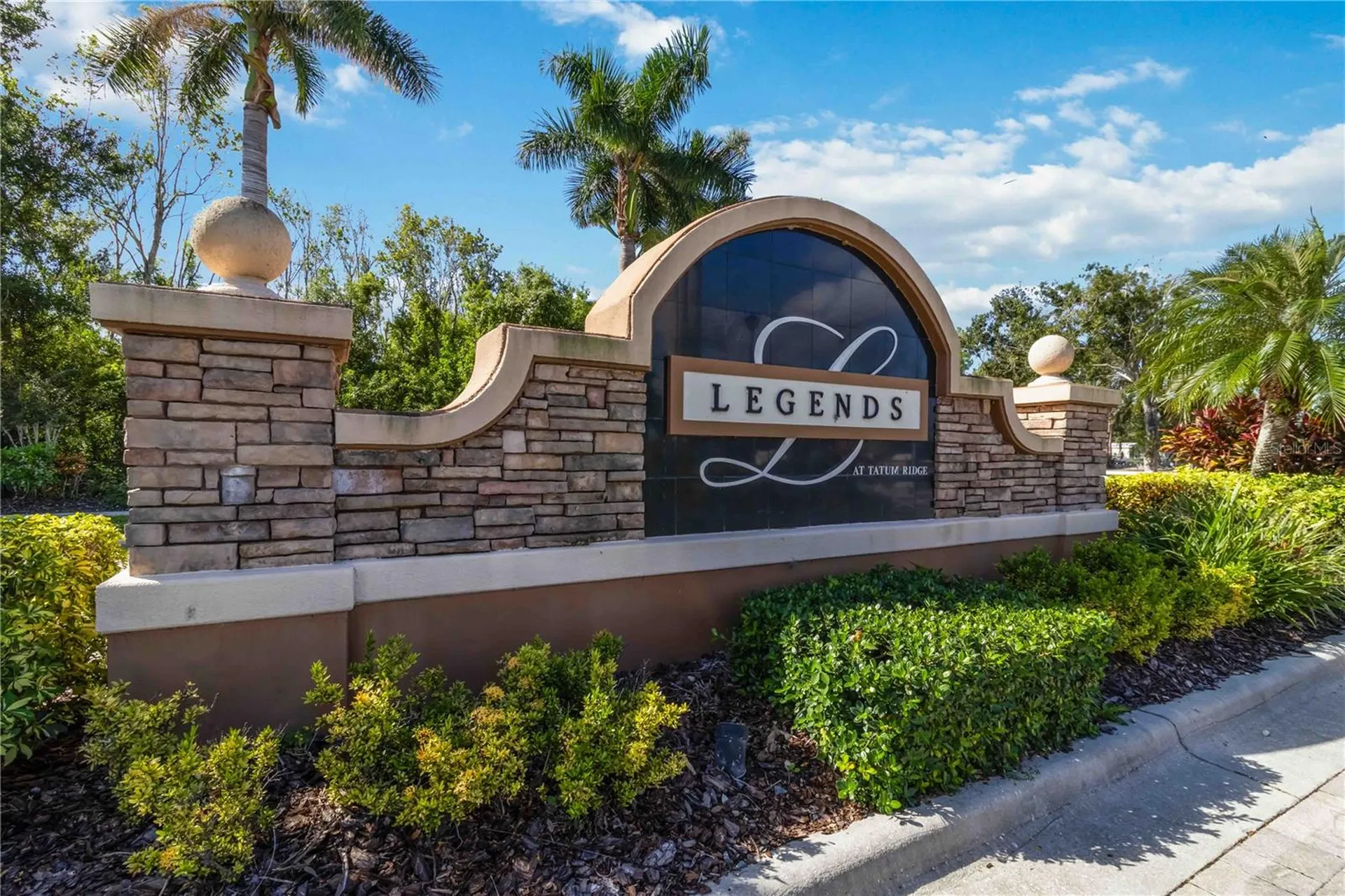 343 Londonderry Drive Sarasota FL 34240