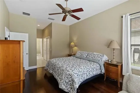 343 Londonderry Drive Sarasota FL 34240