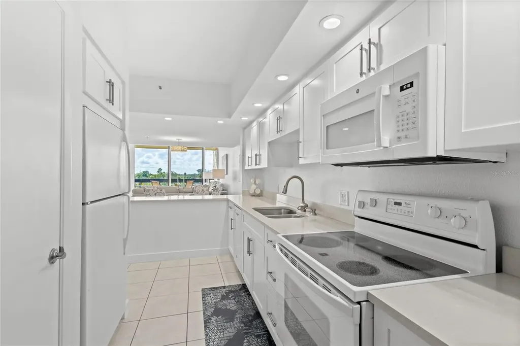 1065 Gulf Of Mexico Drive Longboat Key FL 34228