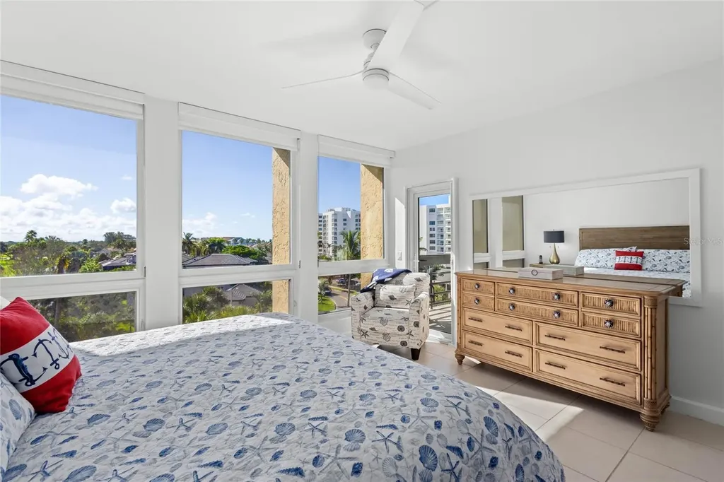 1065 Gulf Of Mexico Drive Longboat Key FL 34228