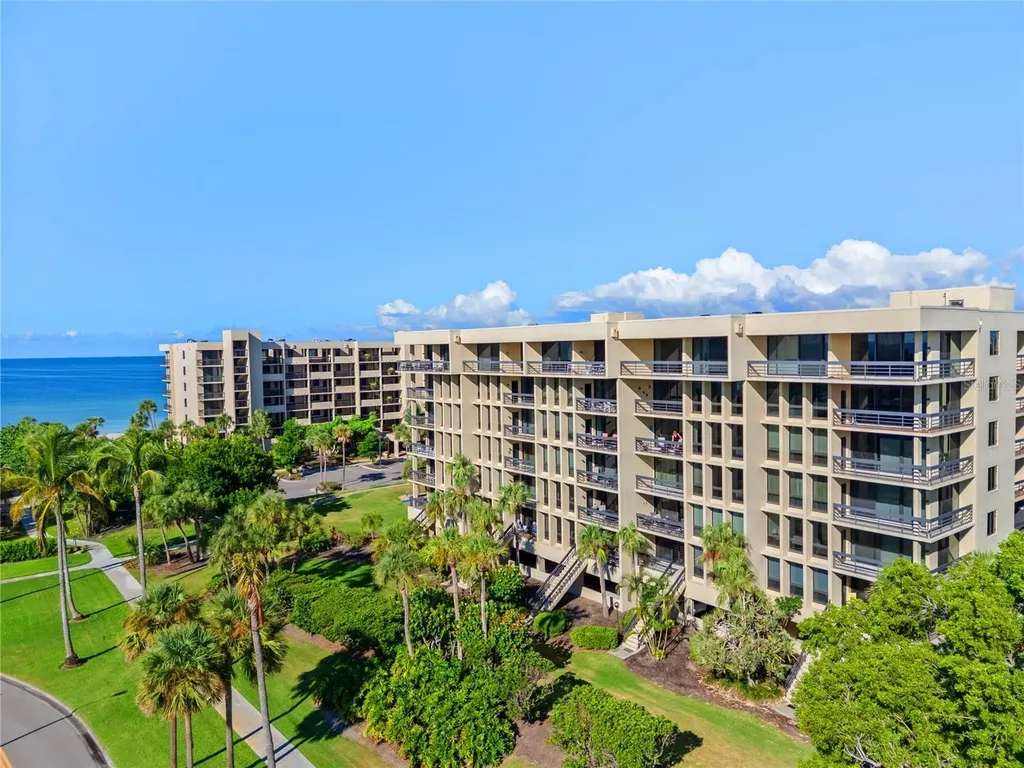 1065 Gulf Of Mexico Drive Longboat Key FL 34228