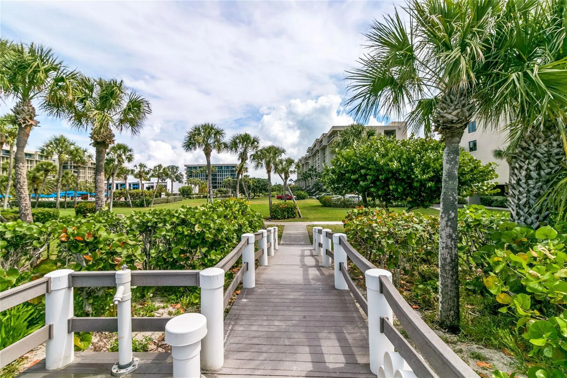 1065 Gulf Of Mexico Drive Longboat Key FL 34228