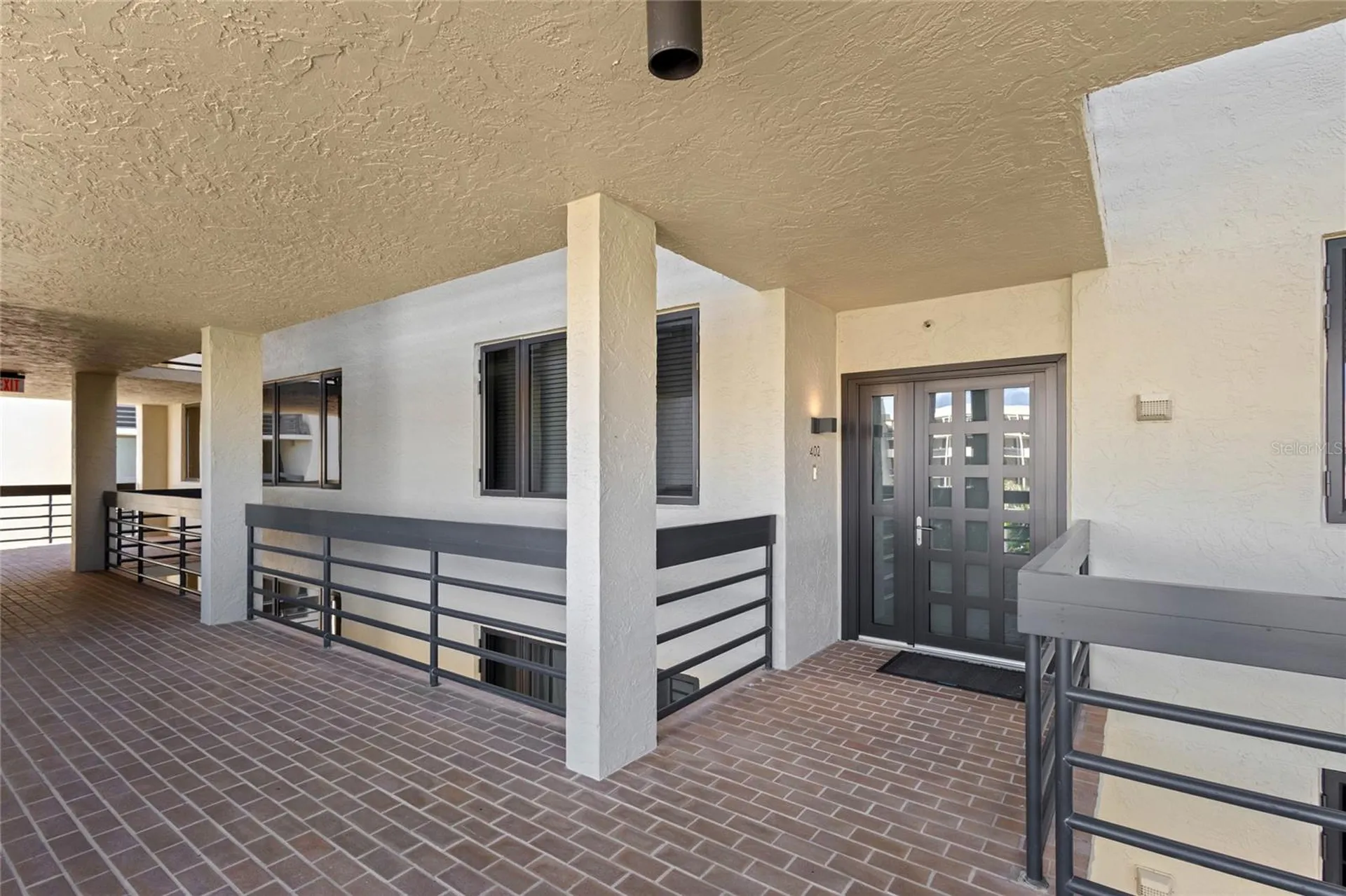 1065 Gulf Of Mexico Drive Longboat Key FL 34228