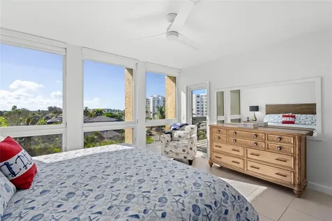 1065 Gulf Of Mexico Drive Longboat Key FL 34228