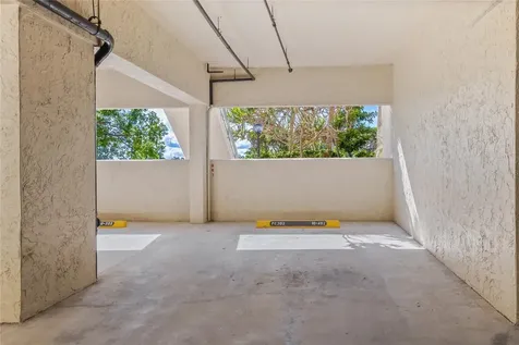 1065 Gulf Of Mexico Drive Longboat Key FL 34228