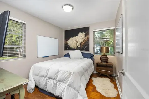 847 NE 7th Place Gainesville FL 32601