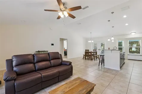 7042 SE 122nd Lane Belleview FL 34420