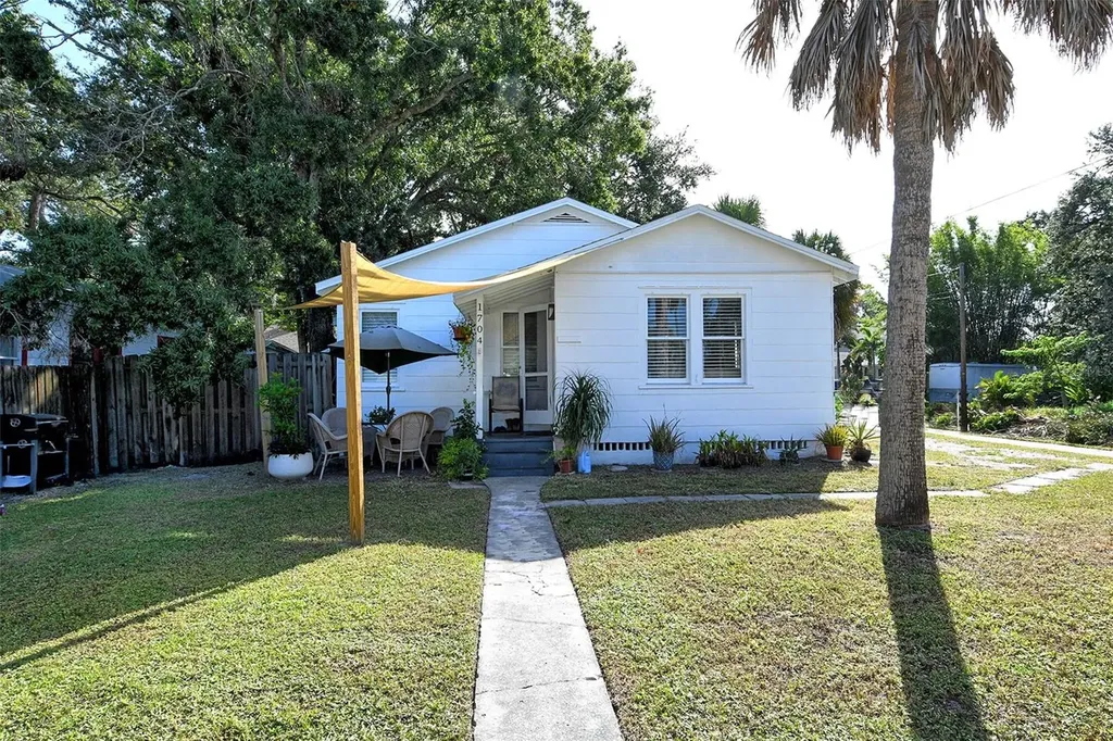1704 Cocoanut Avenue Sarasota FL 34234