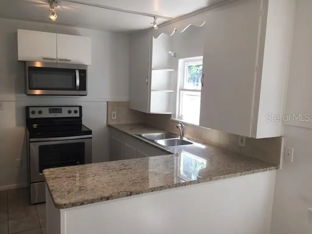 1704 Cocoanut Avenue Sarasota FL 34234