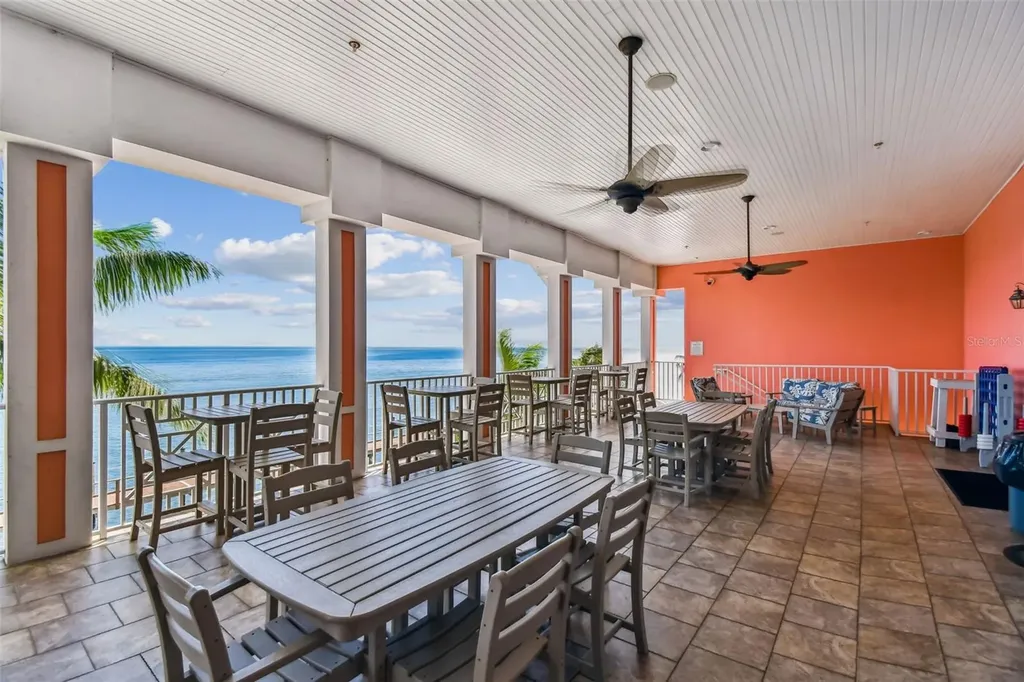 5116 Beach Drive SE St Petersburg FL 33705