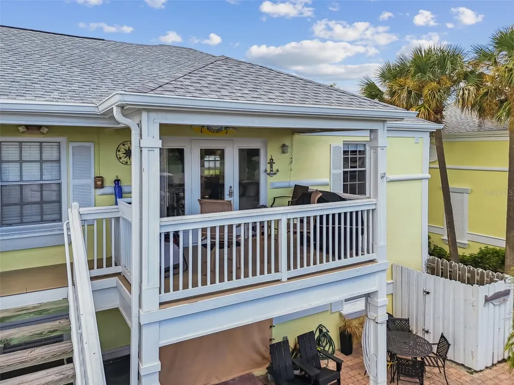 5116 Beach Drive SE St Petersburg FL 33705
