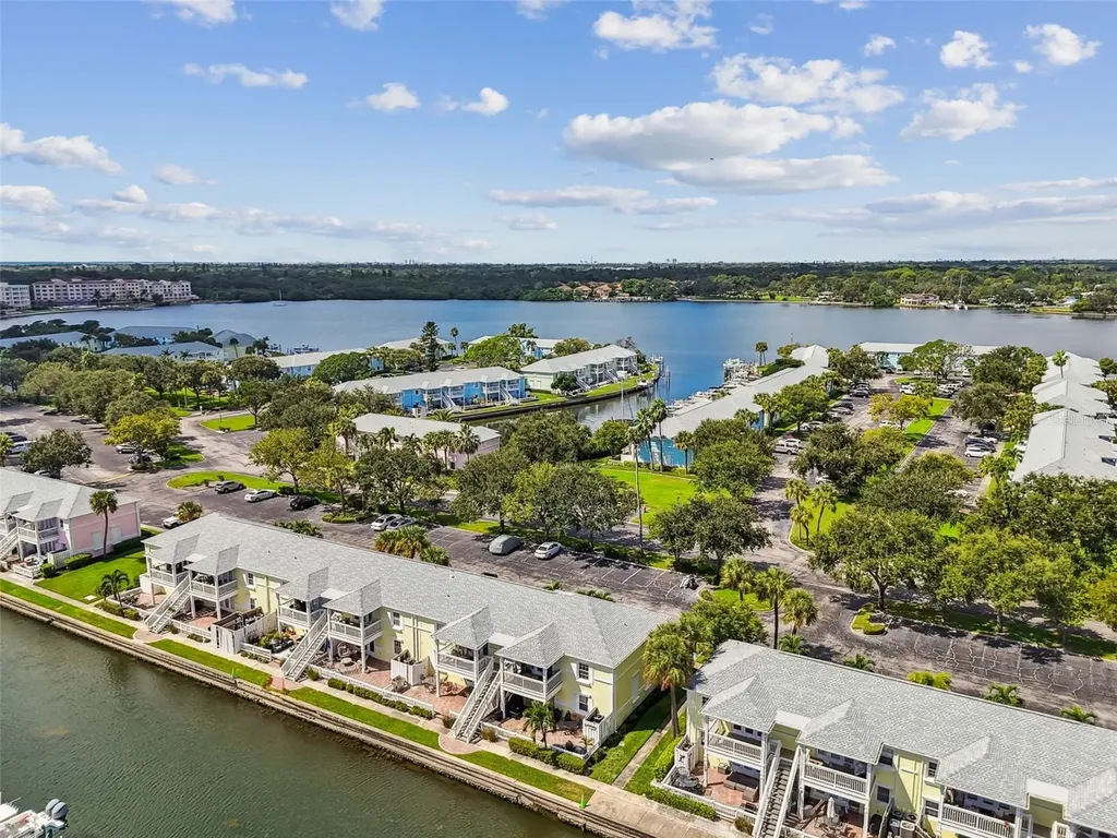 5116 Beach Drive SE St Petersburg FL 33705