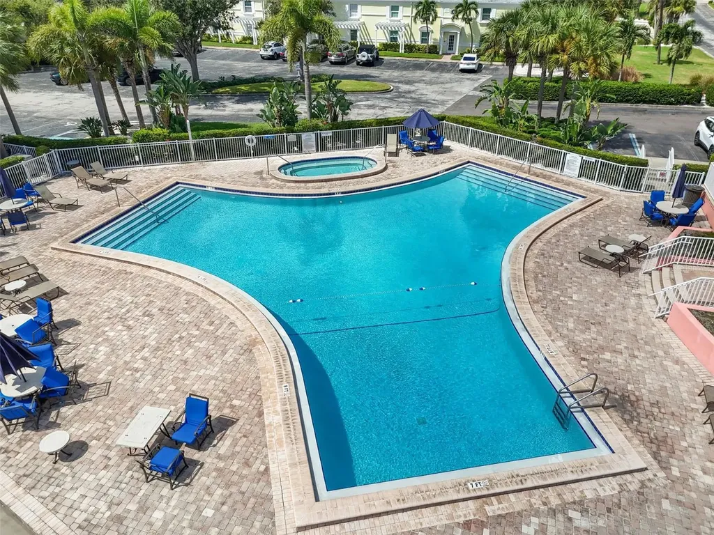 5116 Beach Drive SE St Petersburg FL 33705
