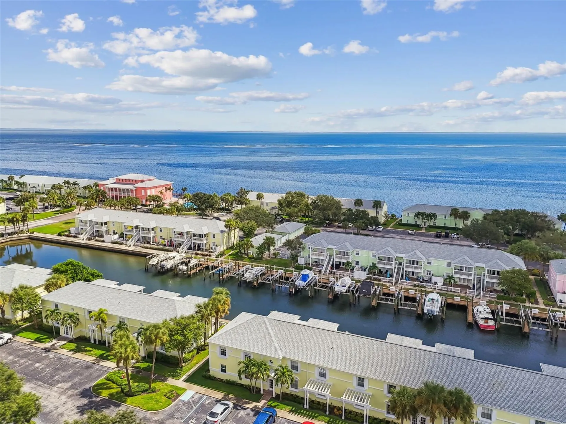 5116 Beach Drive SE St Petersburg FL 33705