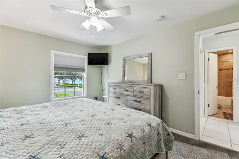 5116 Beach Drive SE St Petersburg FL 33705