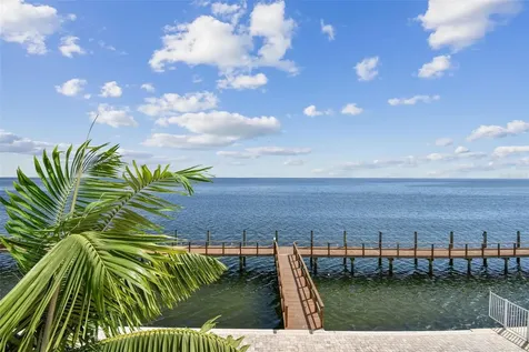5116 Beach Drive SE St Petersburg FL 33705