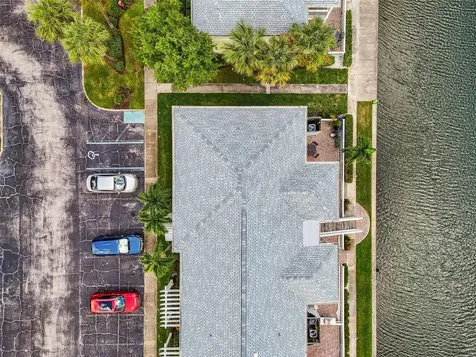 5116 Beach Drive SE St Petersburg FL 33705