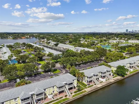 5116 Beach Drive SE St Petersburg FL 33705