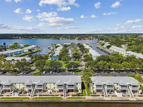 5116 Beach Drive SE St Petersburg FL 33705
