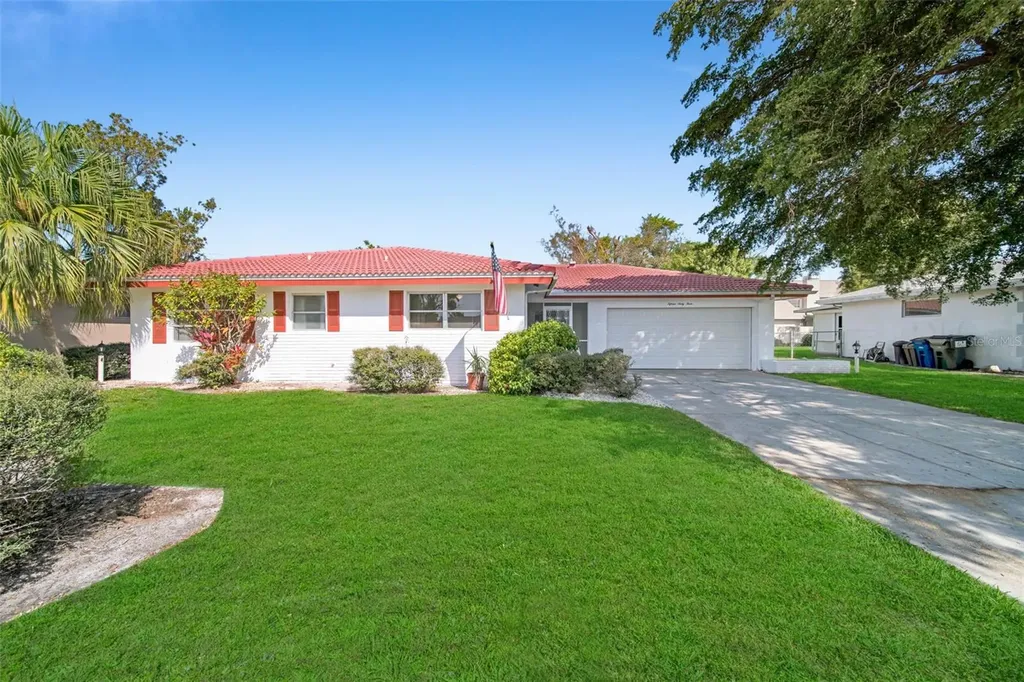 1563 Covington Circle E Fort Myers FL 33919
