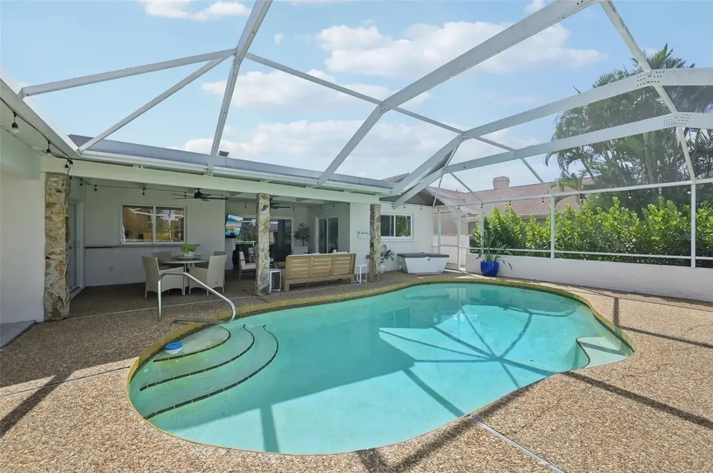 3947 Prairie Dunes Drive Sarasota FL 34238
