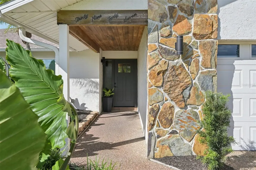 3947 Prairie Dunes Drive Sarasota FL 34238