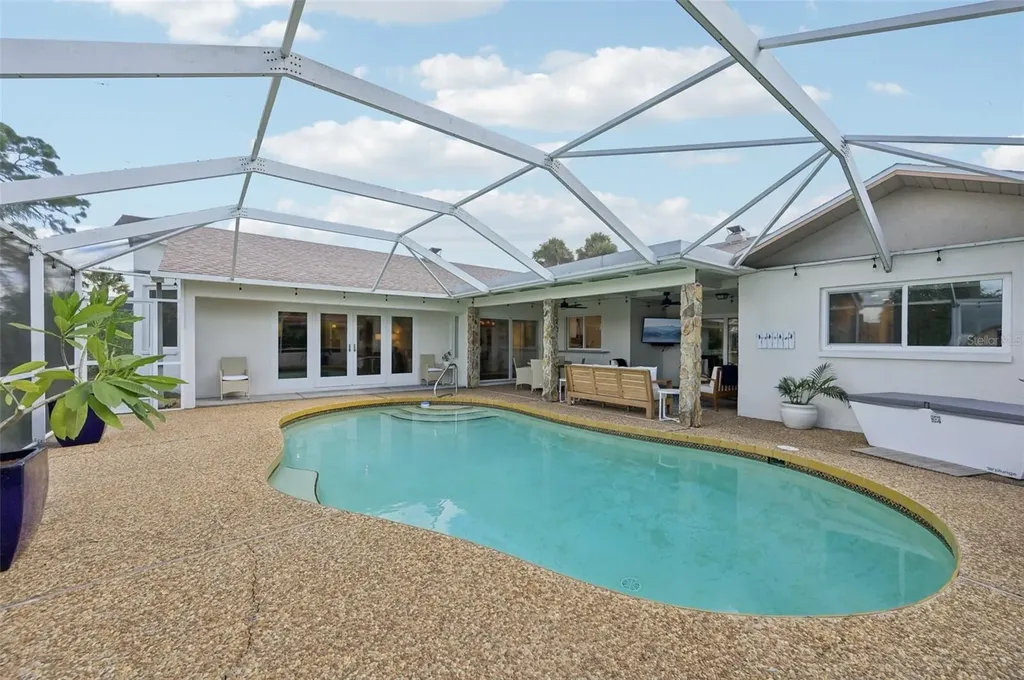 3947 Prairie Dunes Drive Sarasota FL 34238