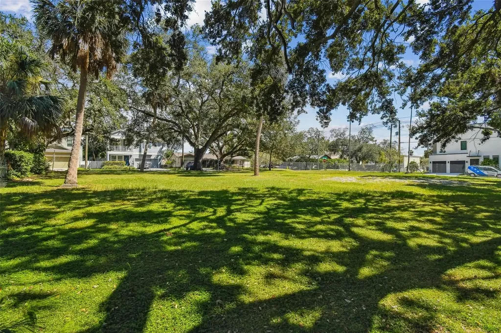 4501 W North B Street Tampa FL 33609