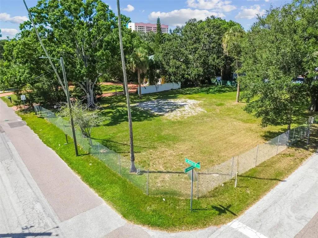 4501 W North B Street Tampa FL 33609