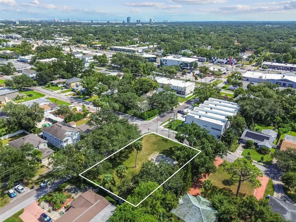 4501 W North B Street Tampa FL 33609