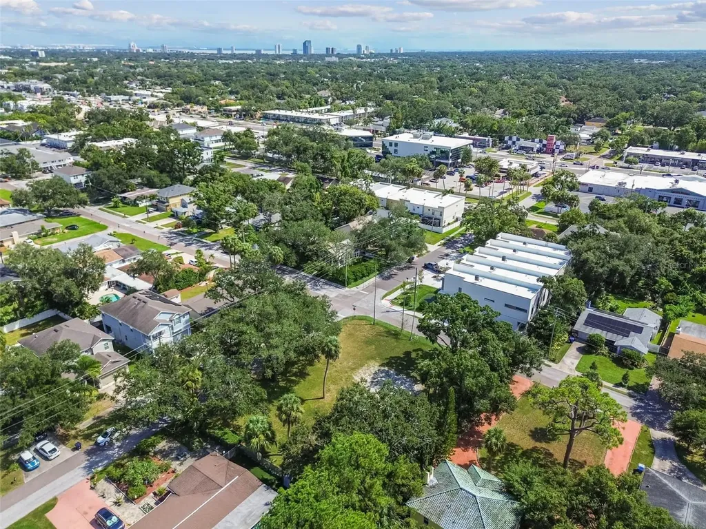 4501 W North B Street Tampa FL 33609