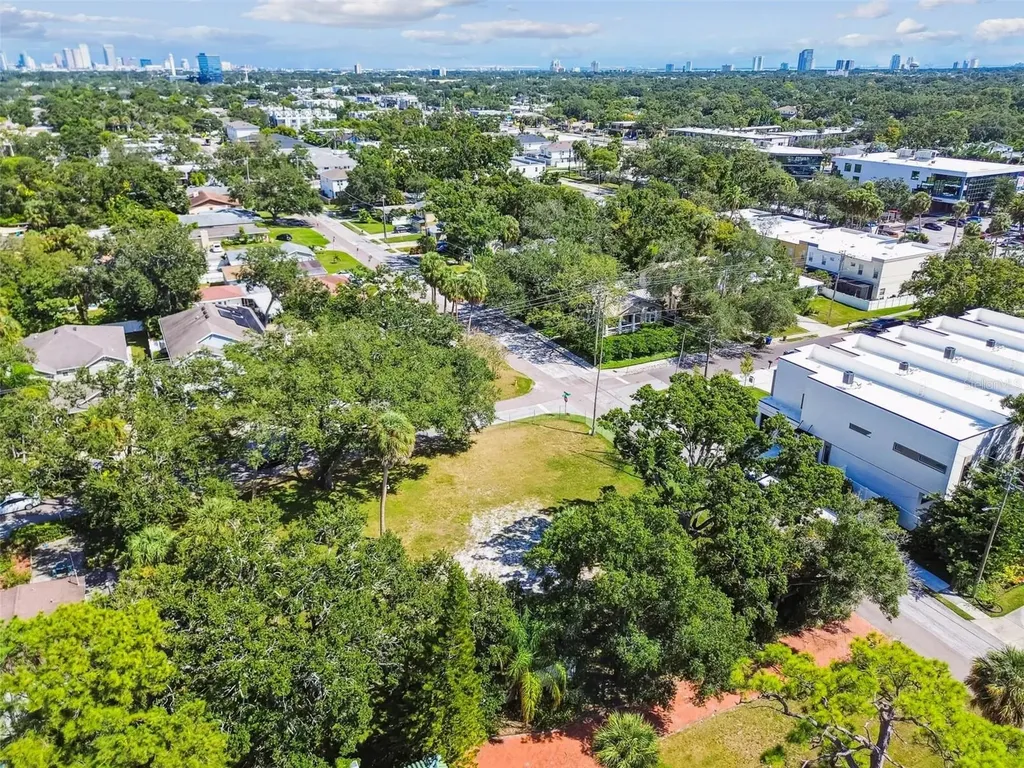 4501 W North B Street Tampa FL 33609