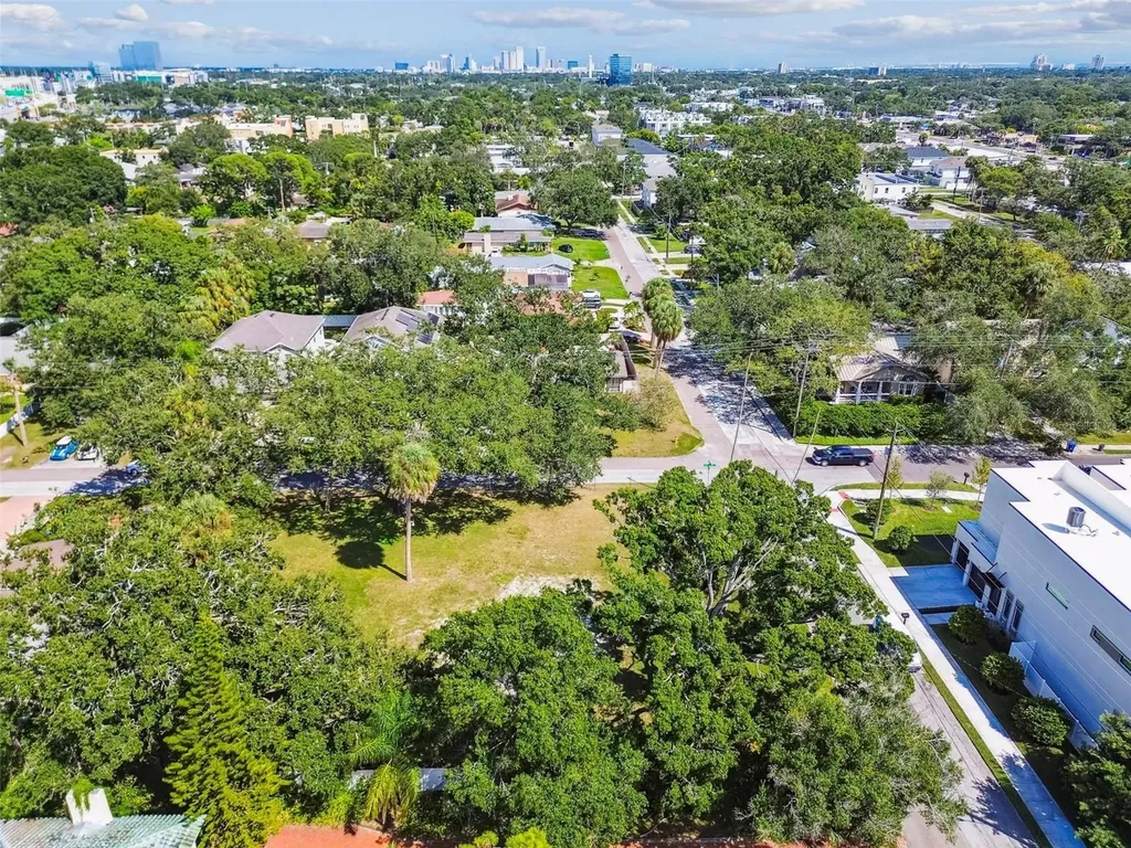 4501 W North B Street Tampa FL 33609