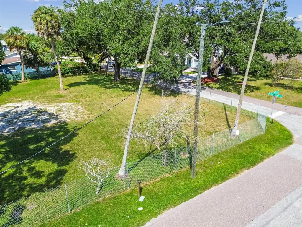 4501 W North B Street Tampa FL 33609