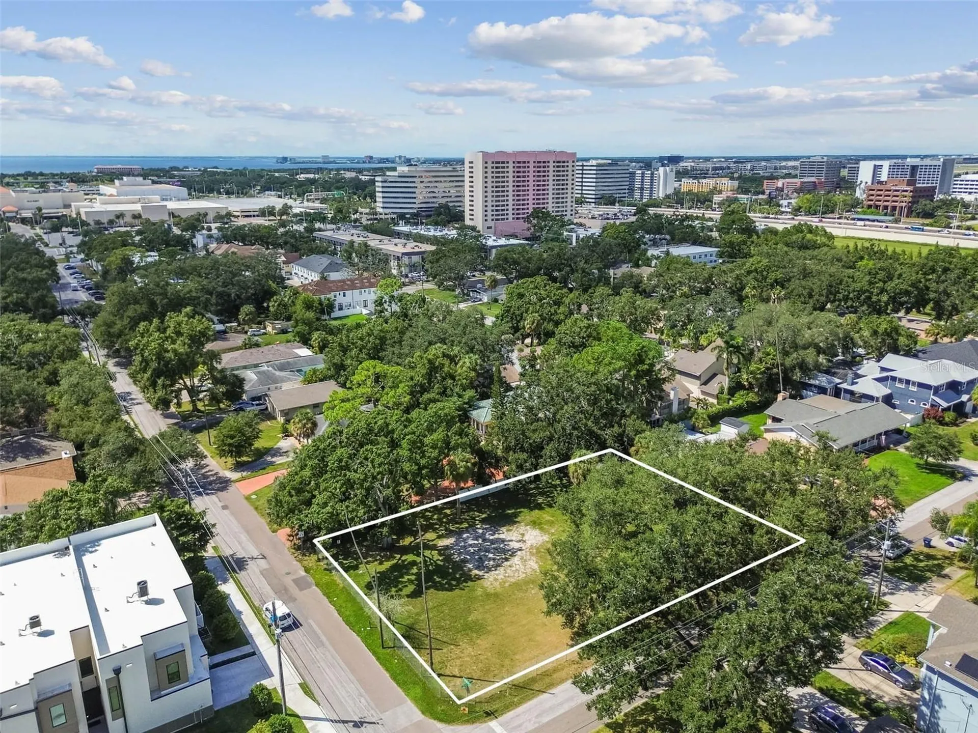 4501 W North B Street Tampa FL 33609