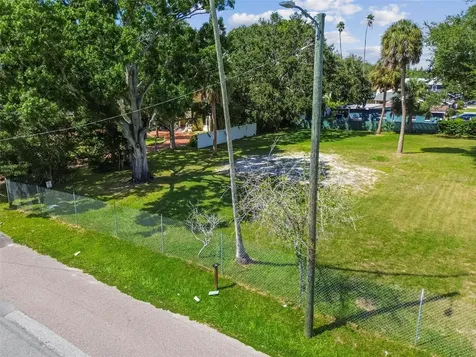 4501 W North B Street Tampa FL 33609