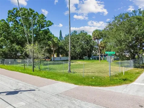 4501 W North B Street Tampa FL 33609