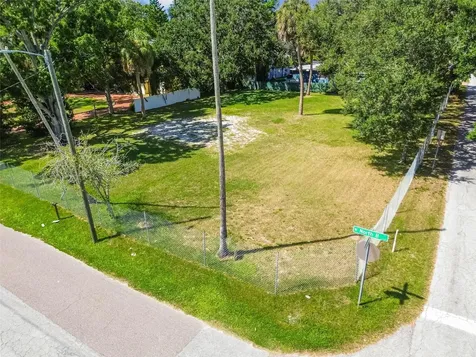 4501 W North B Street Tampa FL 33609