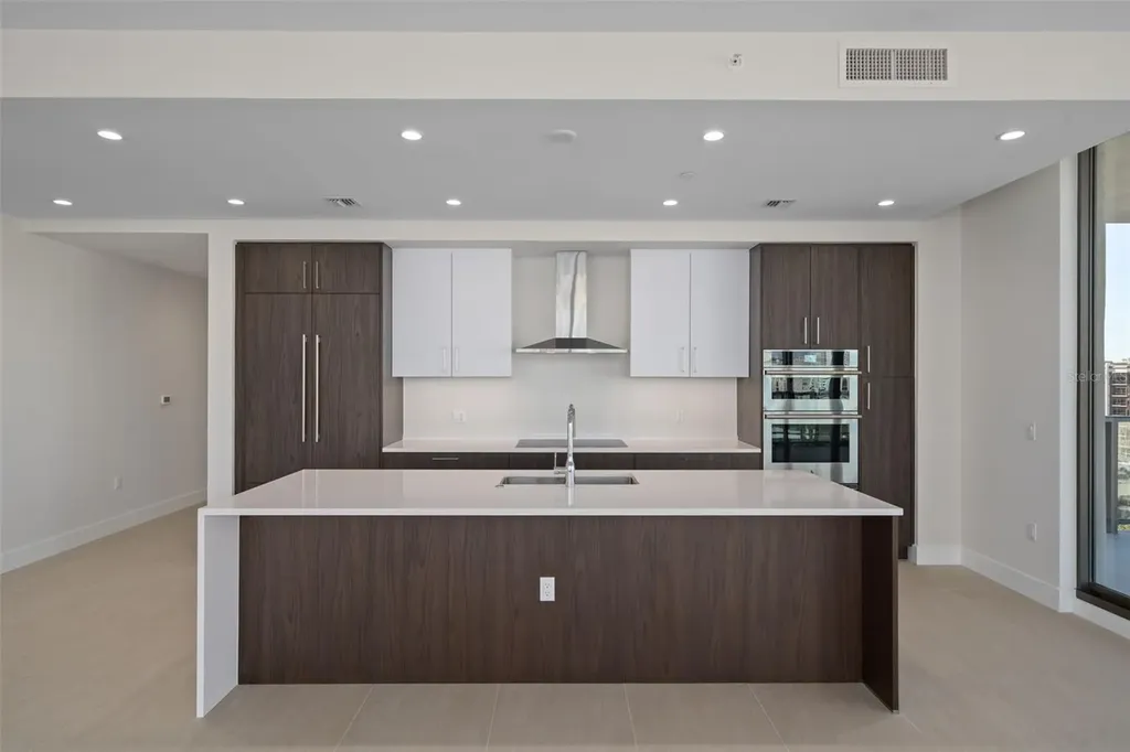 275 1st Avenue S St Petersburg FL 33701
