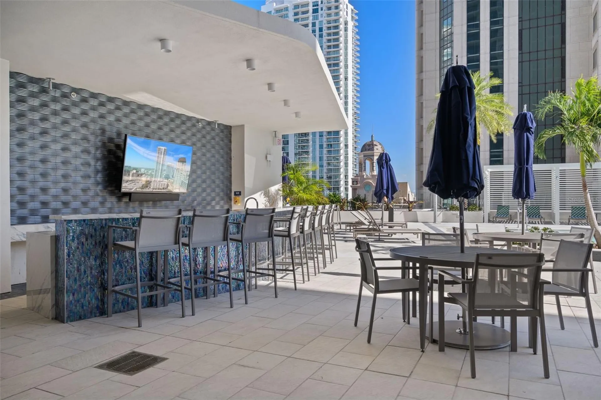 275 1st Avenue S St Petersburg FL 33701