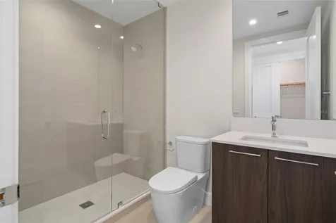 275 1st Avenue S St Petersburg FL 33701