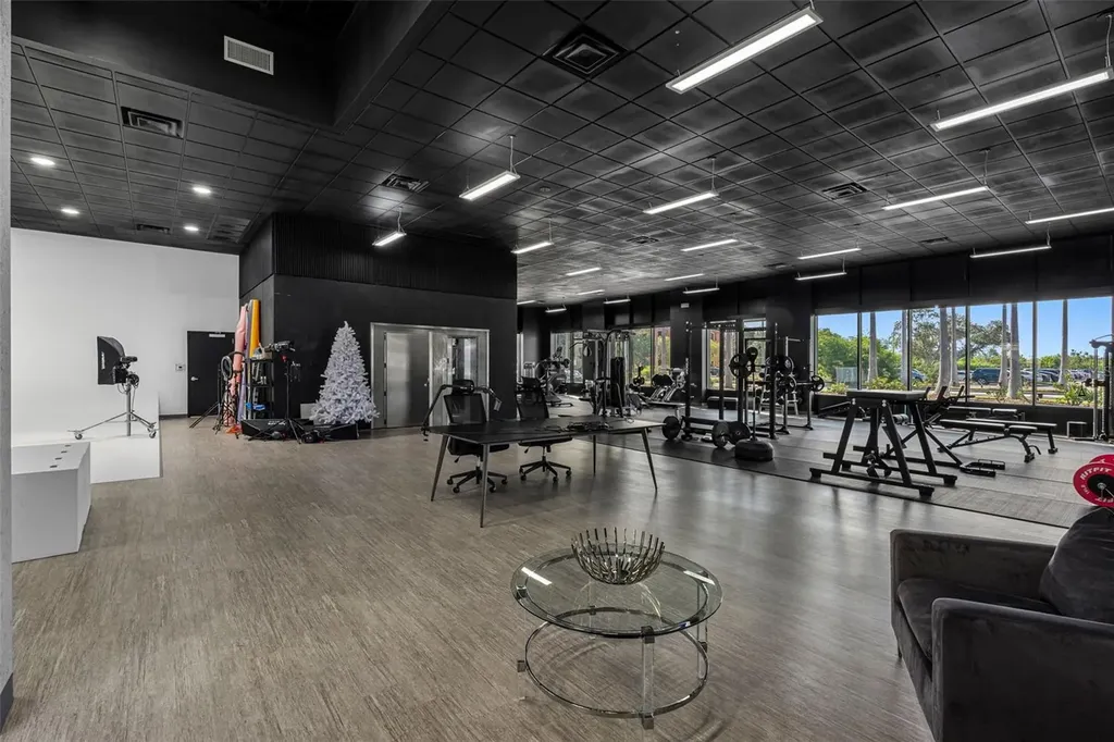 18401 Us 19 N Clearwater FL 33764