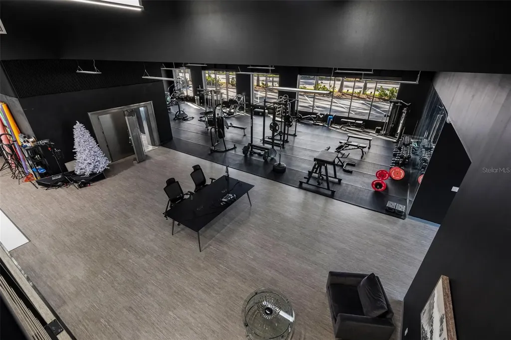 18401 Us 19 N Clearwater FL 33764