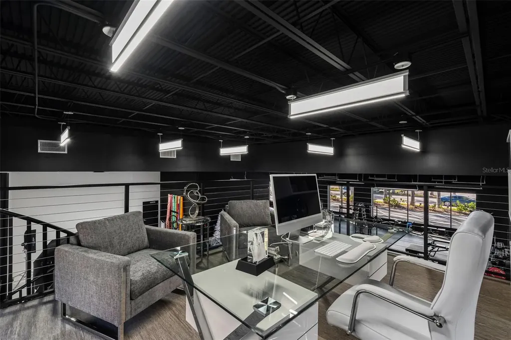 18401 Us 19 N Clearwater FL 33764