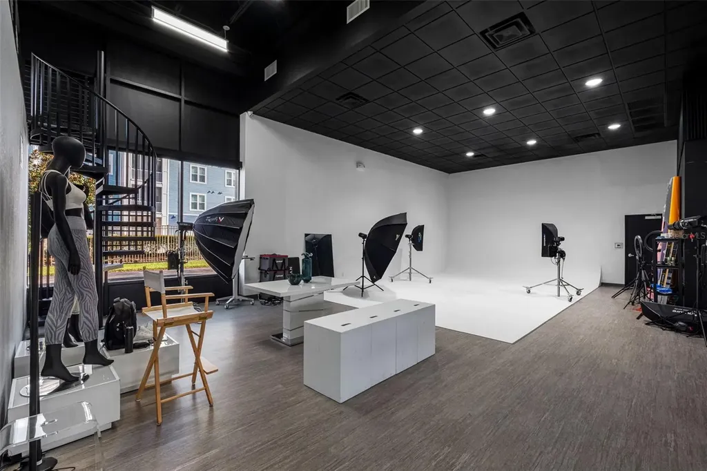 18401 Us 19 N Clearwater FL 33764