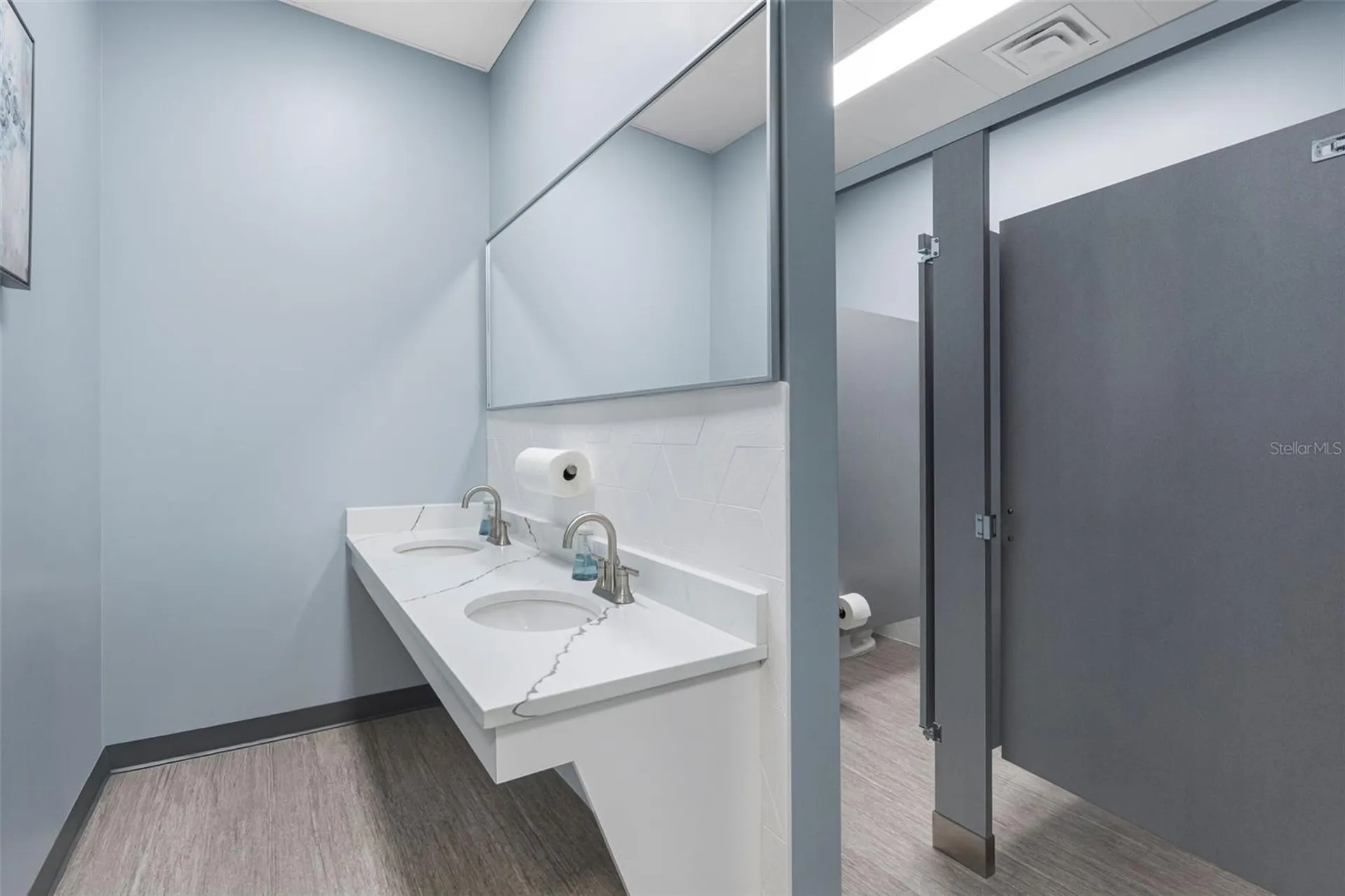 18401 Us 19 N Clearwater FL 33764