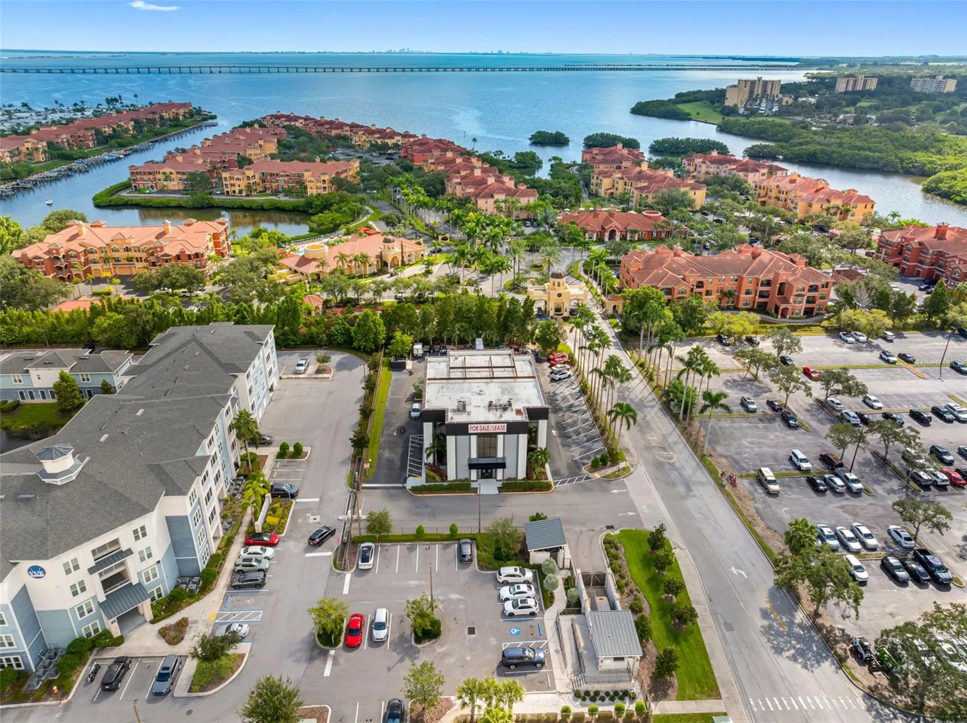 18401 Us 19 N Clearwater FL 33764