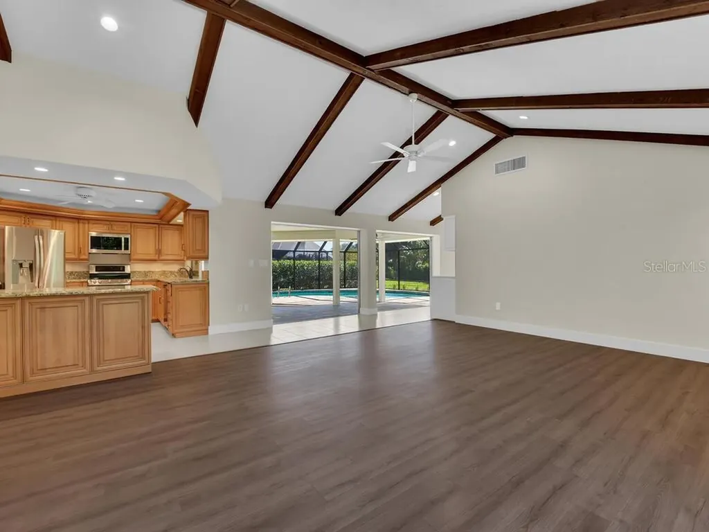 491 Cypress Way E Naples FL 34110