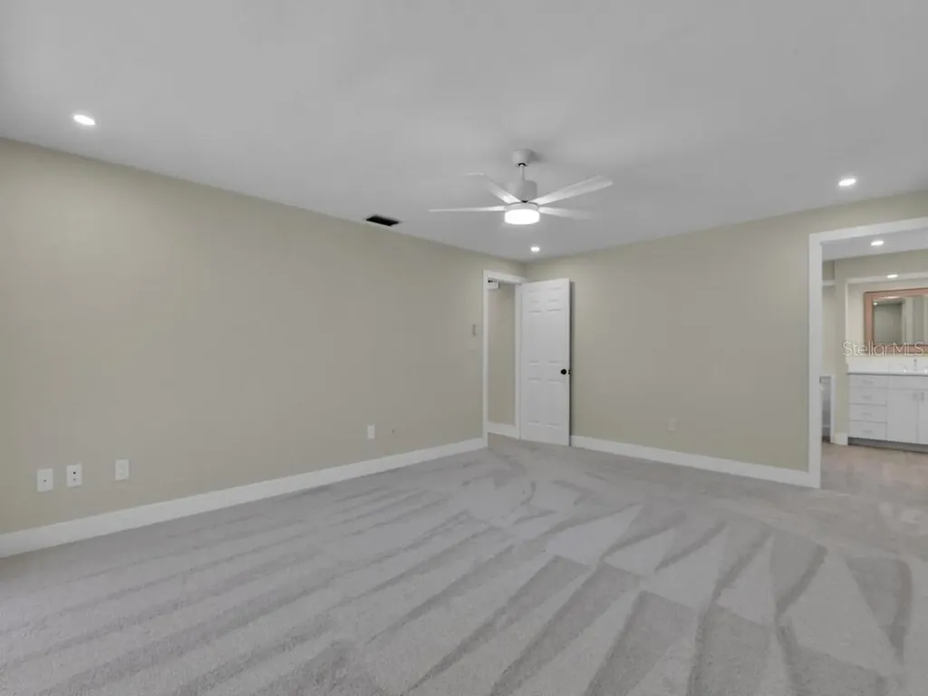 491 Cypress Way E Naples FL 34110